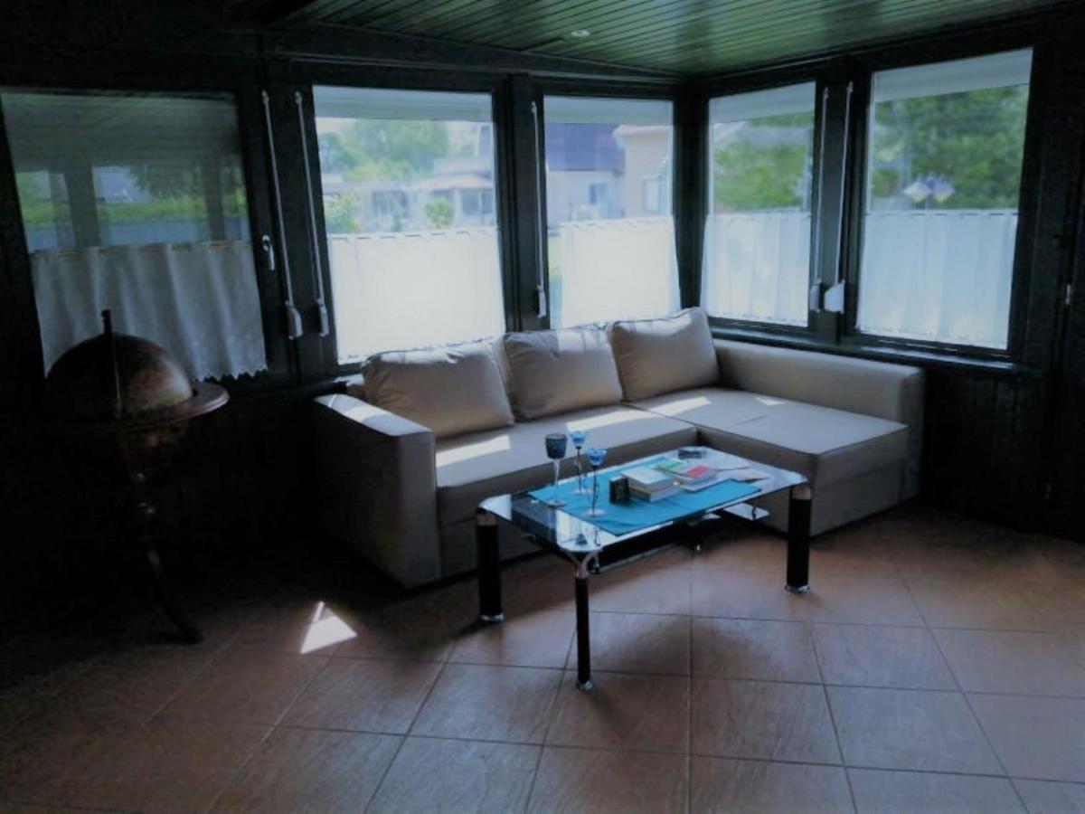 Schoenes Ferienhaus Mit Grossen Pool 250 M Vom Balaton Balatonmáriafürdő 外观 照片